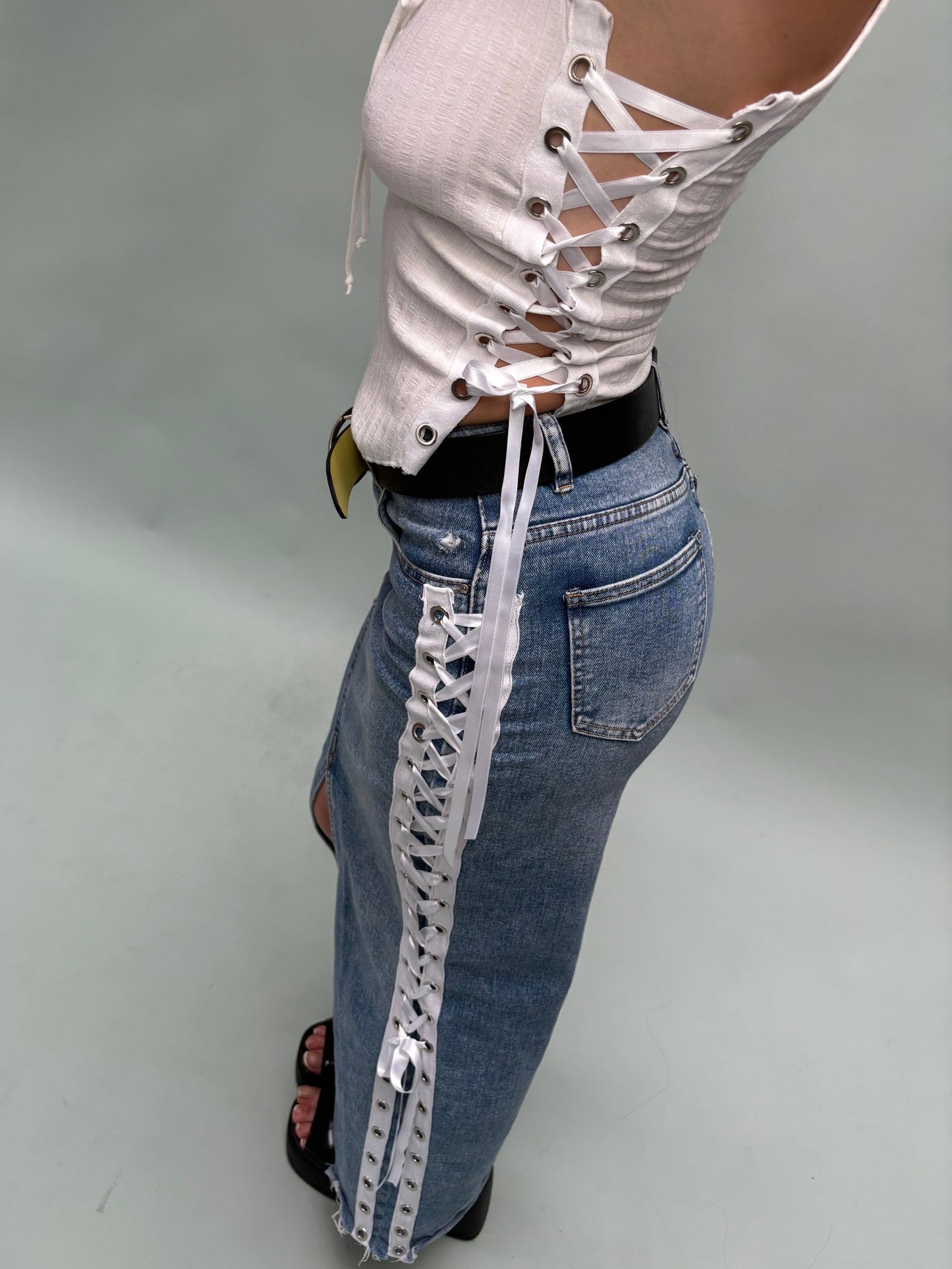 LONG LACED SKIRT